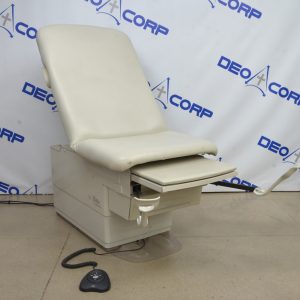 Midmark 223-016 Barrier Free Hi-Low Power Examination Table With Footswitch