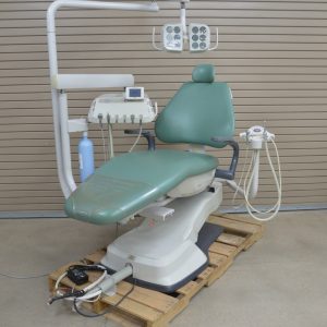 DentalEZ NUSP NuSimplicity Dental Chair W/ Radius Delivery Unit & Mount Light