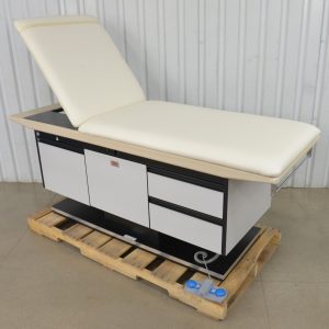 Hausmann Industries 4746 Powermatic 27"x76" Treatment Table W/ Foot Switch