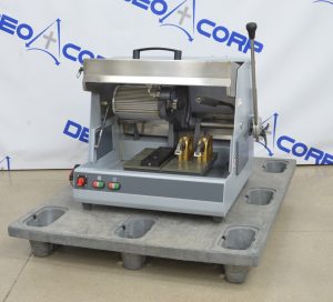 ATM Brillant 200 Manual Metallographic Wet Abrasive Cut-Off Machine 480V