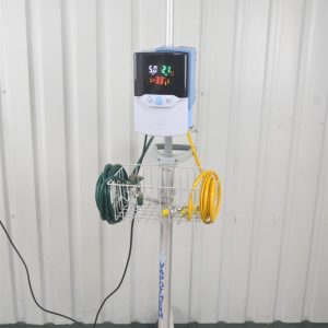 Vapotherm Precision Flow Humidifier with Rolling Stand & Hoses