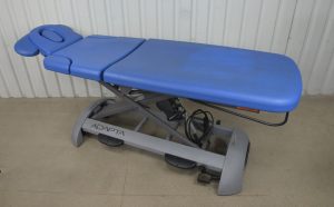 Chattanooga Adapta Summit 7 3321 Physical Therapy Table