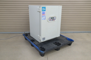 Sanyo MCO-18AIC(UV) Laboratory CO2 Incubator