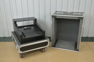 R&R Cases Rolling Case with Doghouse for Yamaha LS9-16 Mixing Console