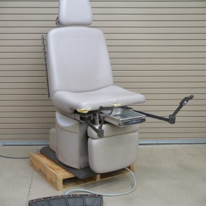Midmark Ritter 75 Evolution 319-005 Powered Exam Chair W/ Foot Switch